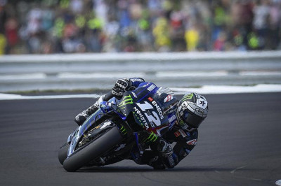 Vinales Butuh Perangkat Holeshot thumbnail